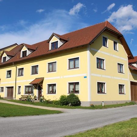 Urlaub Am Bauernhof Weichselbaum Apartment Schloss Rosenau Exterior foto